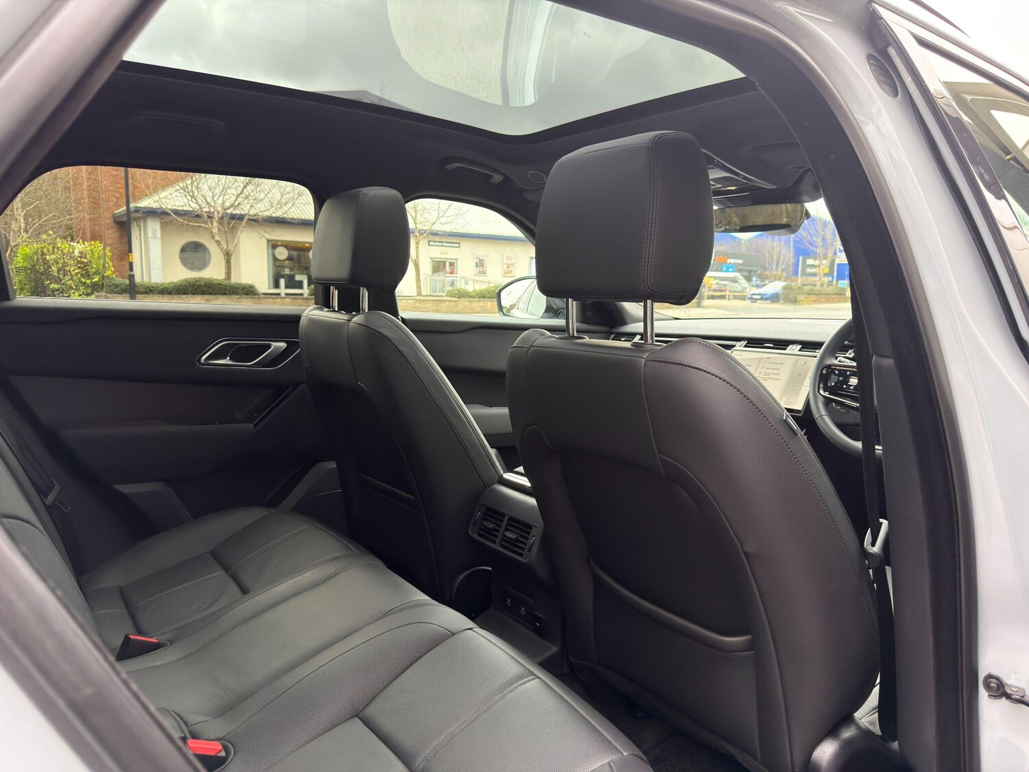 Used Land Rover Range Rover Velar 2024 for sale - 77839348: Photo 19