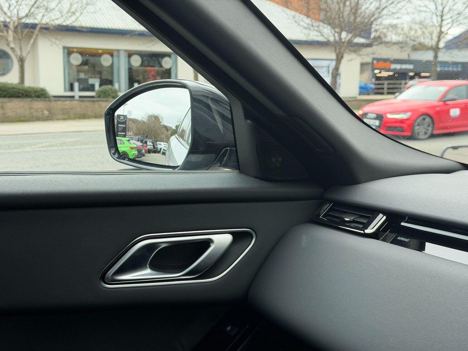 Used Land Rover Range Rover Velar 2024 for sale - 77839348: Photo 35