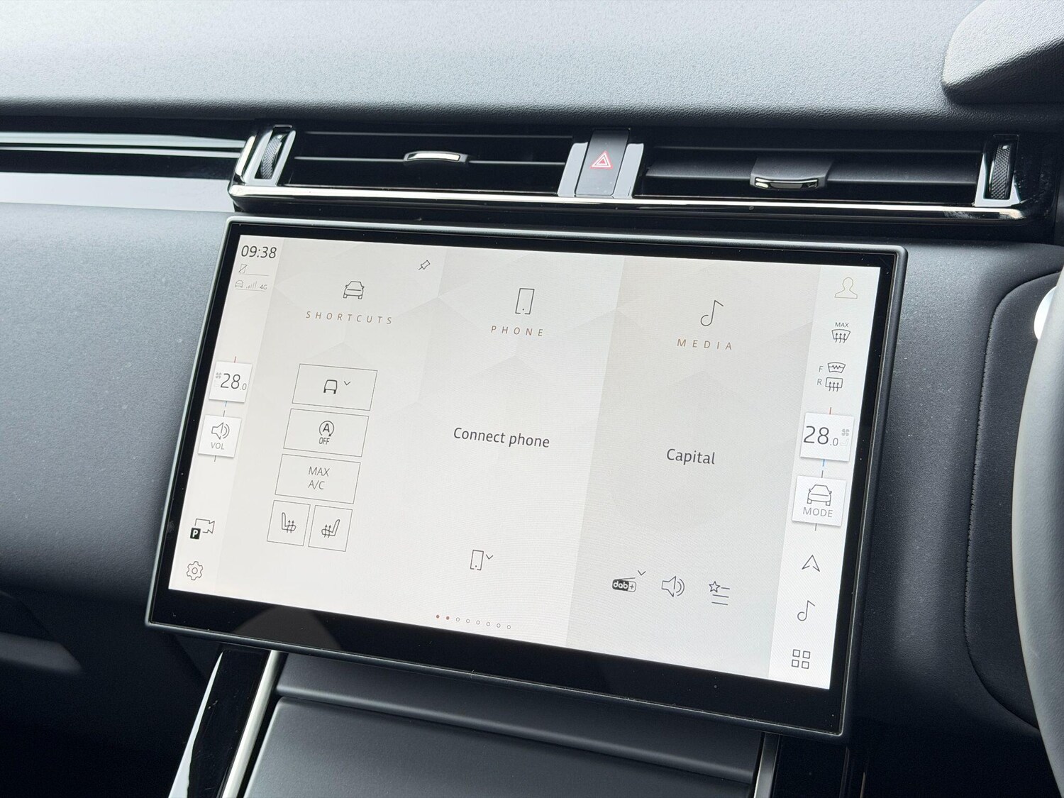 Used Land Rover Range Rover Velar 2024 for sale - 77839348: Photo 38