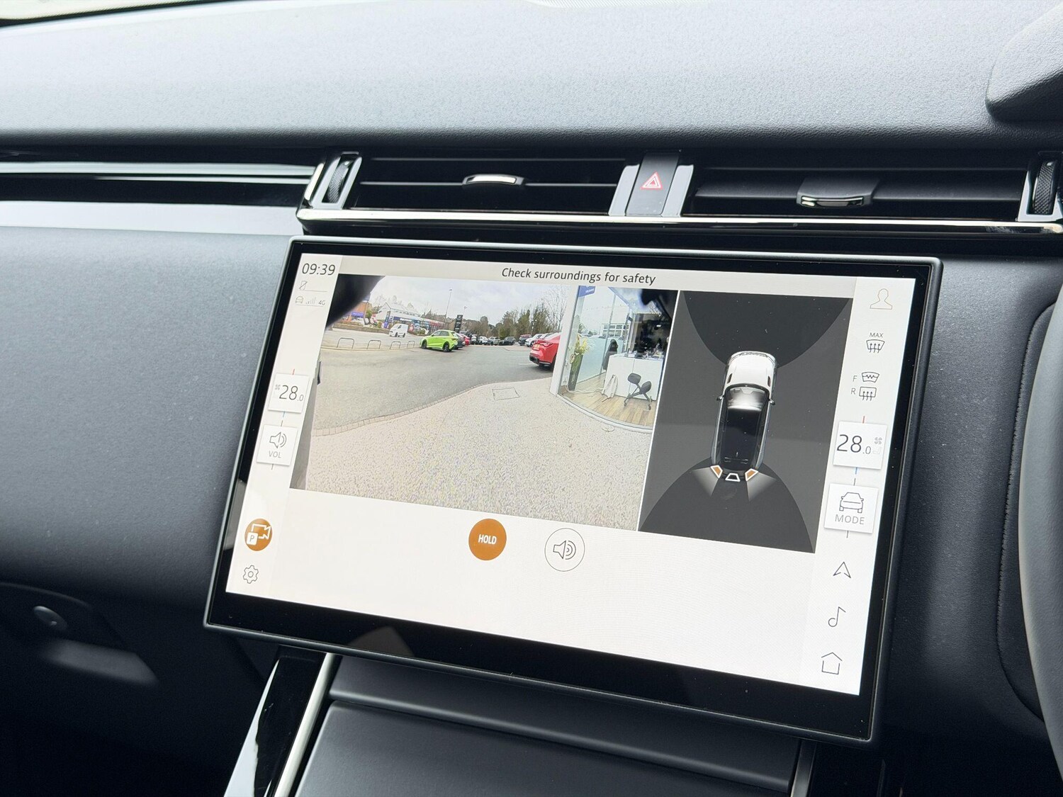 Used Land Rover Range Rover Velar 2024 for sale - 77839348: Photo 45