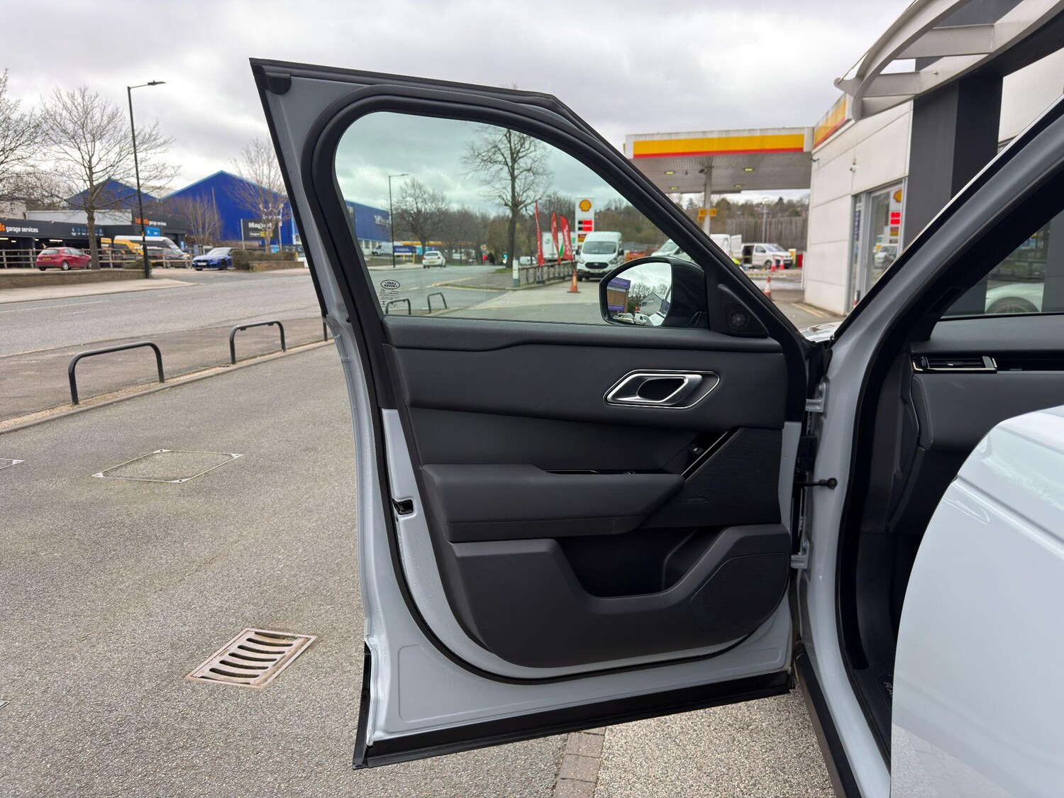 Used Land Rover Range Rover Velar 2024 for sale - 77839348: Photo 54