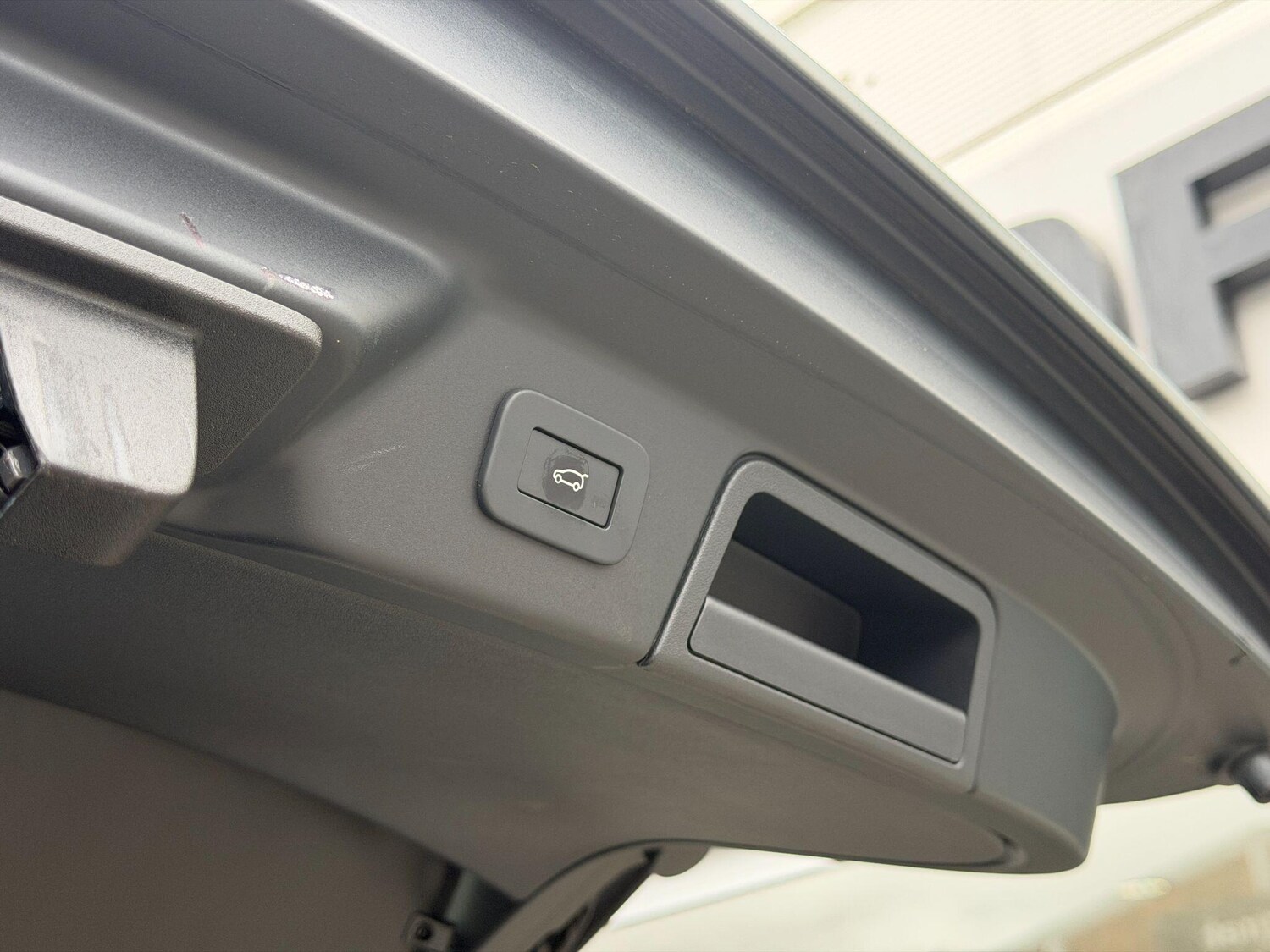 Used Land Rover Range Rover Velar 2024 for sale - 77839348: Photo 57