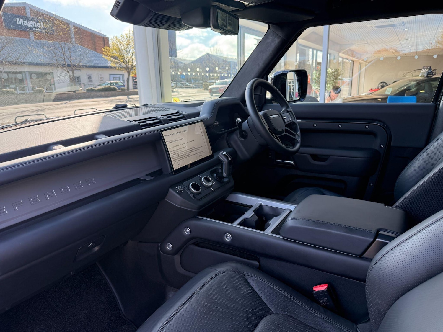 Used Land Rover Defender 90 2025 for sale - 78073014: Photo 11