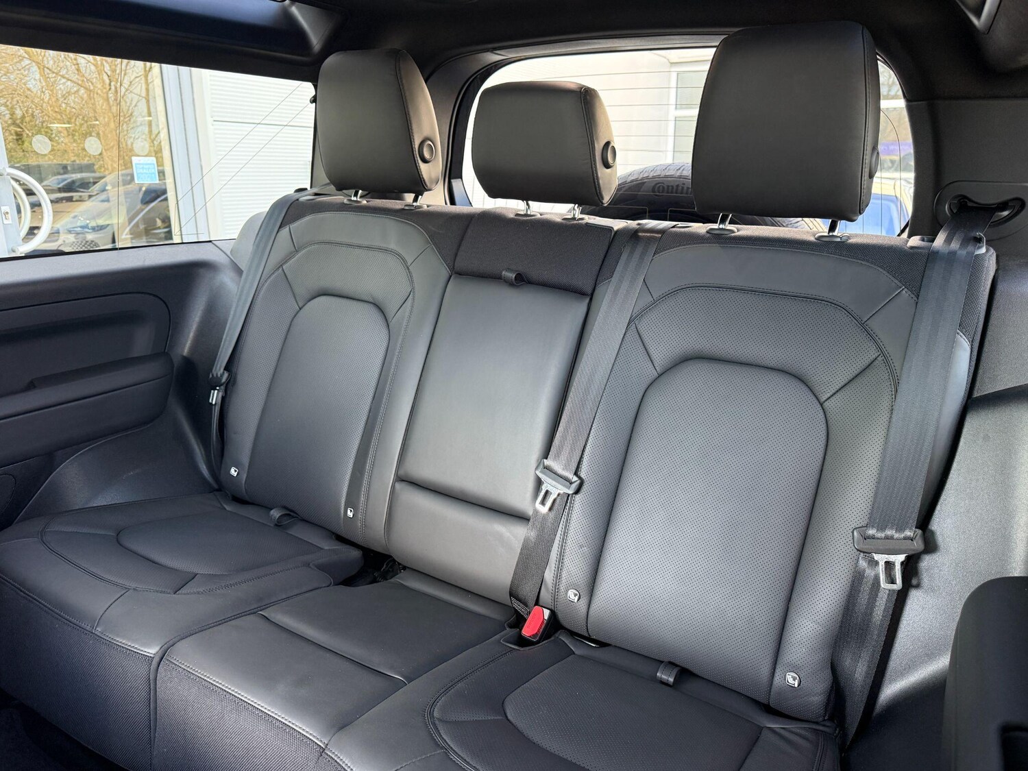 Used Land Rover Defender 90 2025 for sale - 78073014: Photo 16