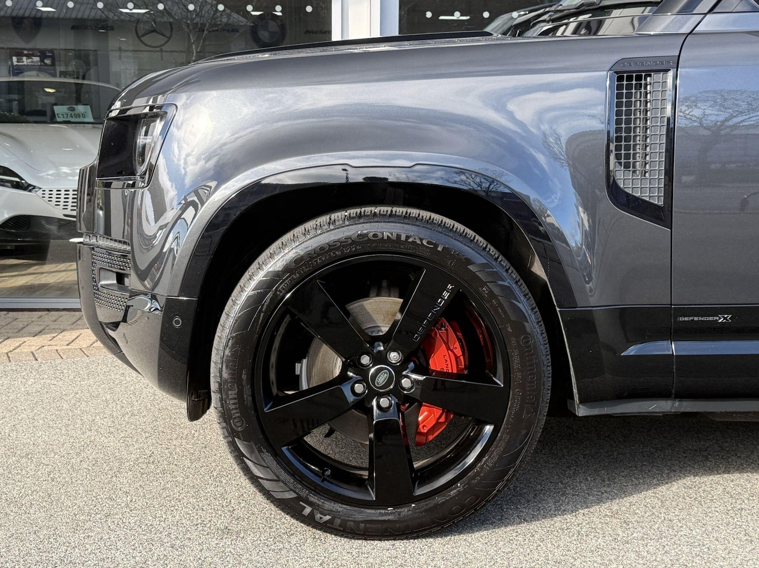 Used Land Rover Defender 90 2025 for sale - 78073014: Photo 3