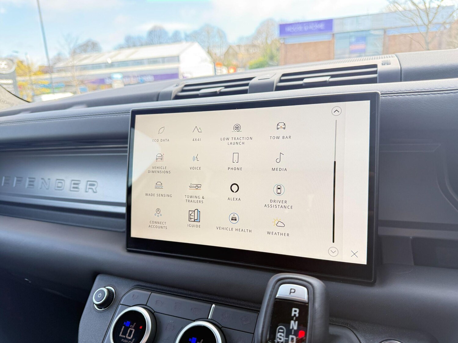 Used Land Rover Defender 90 2025 for sale - 78073014: Photo 31