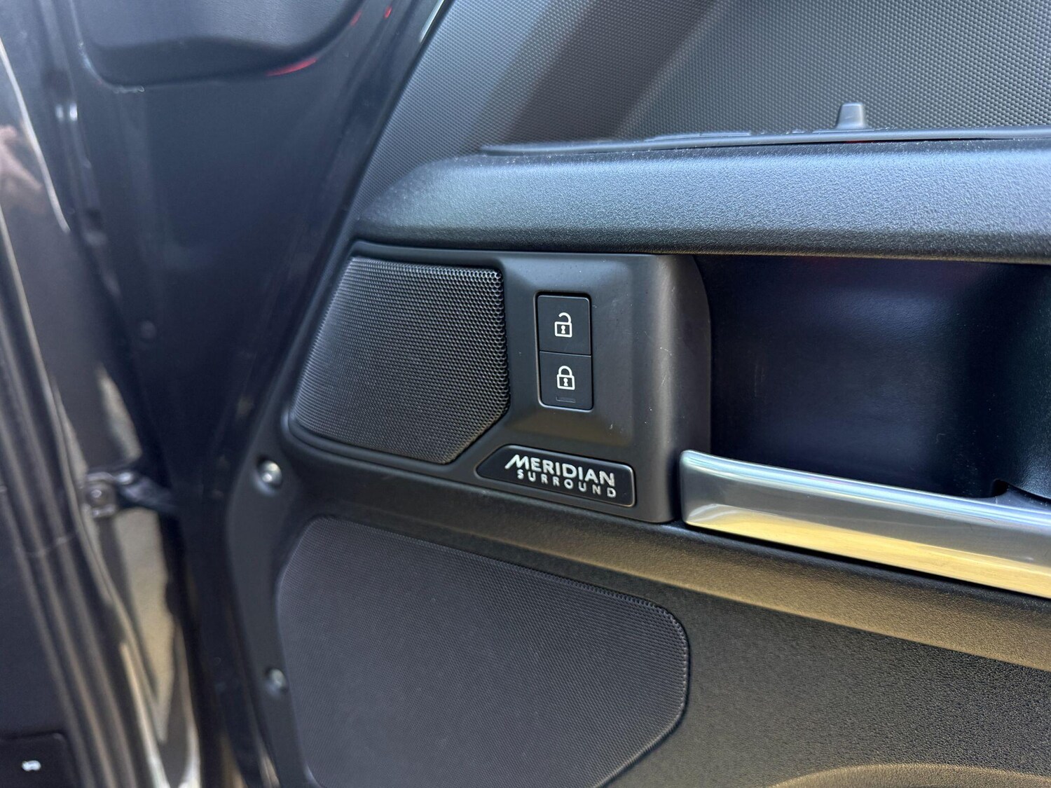 Used Land Rover Defender 90 2025 for sale - 78073014: Photo 38