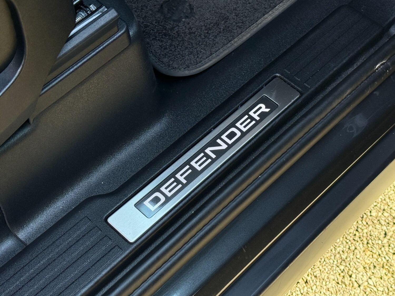 Used Land Rover Defender 90 2025 for sale - 78073014: Photo 39