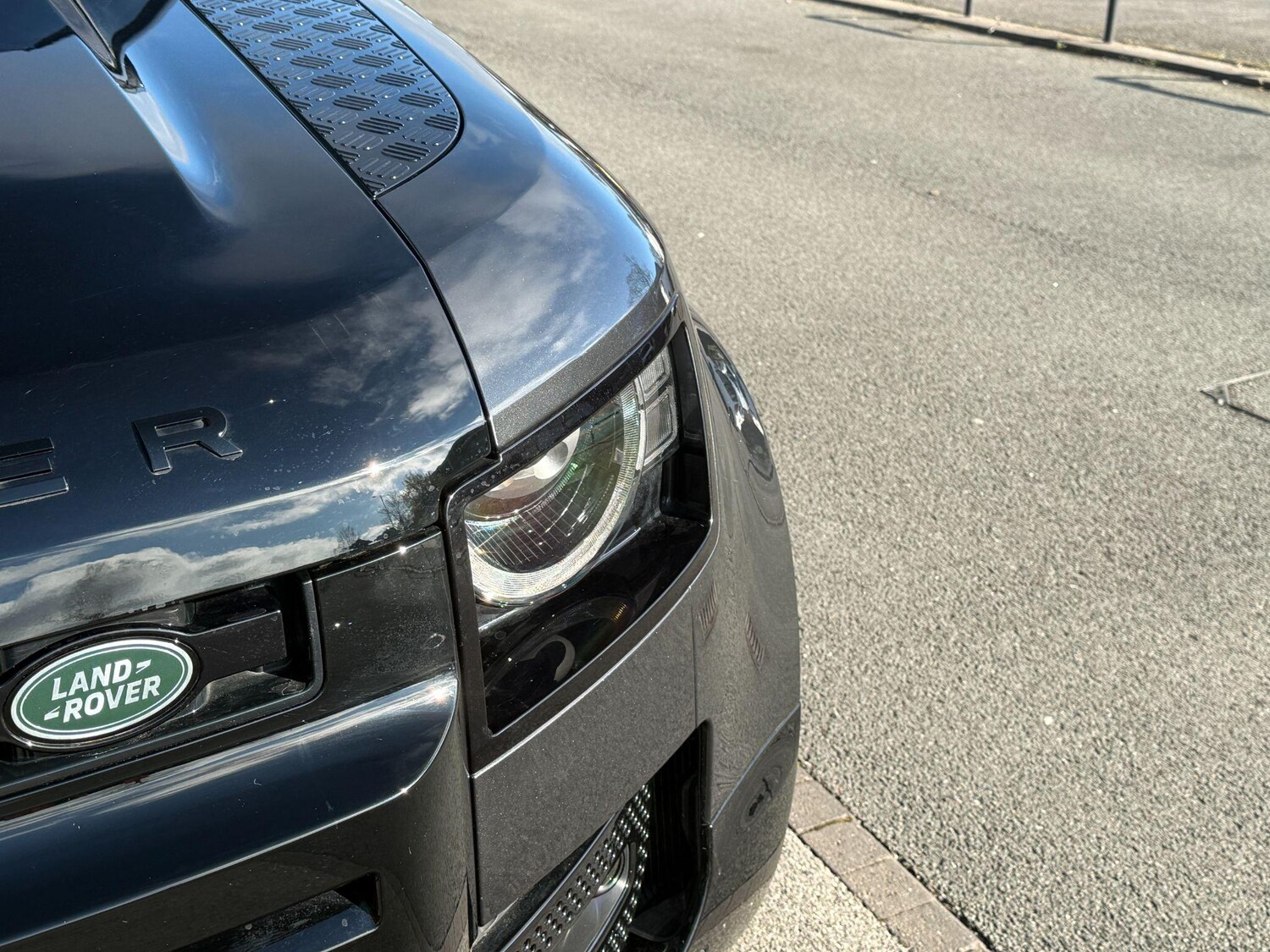 Used Land Rover Defender 90 2025 for sale - 78073014: Photo 52