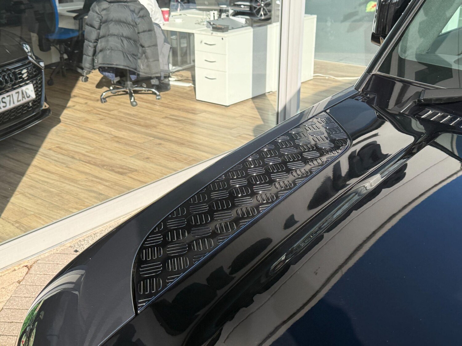 Used Land Rover Defender 90 2025 for sale - 78073014: Photo 54