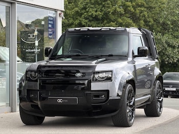 Used Land Rover Defender 90 2024 for sale - 79565157: Photo