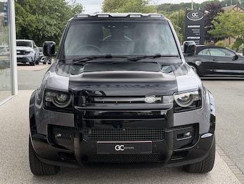Used Land Rover Defender 90 2024 for sale - 79565157: Photo