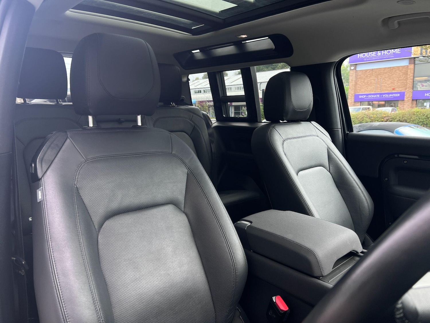 Used Land Rover Defender 90 for sale - 77215777: Photo 15