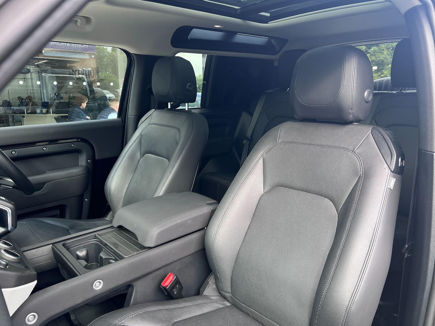 Used Land Rover Defender 90 for sale - 77215777: Photo 16