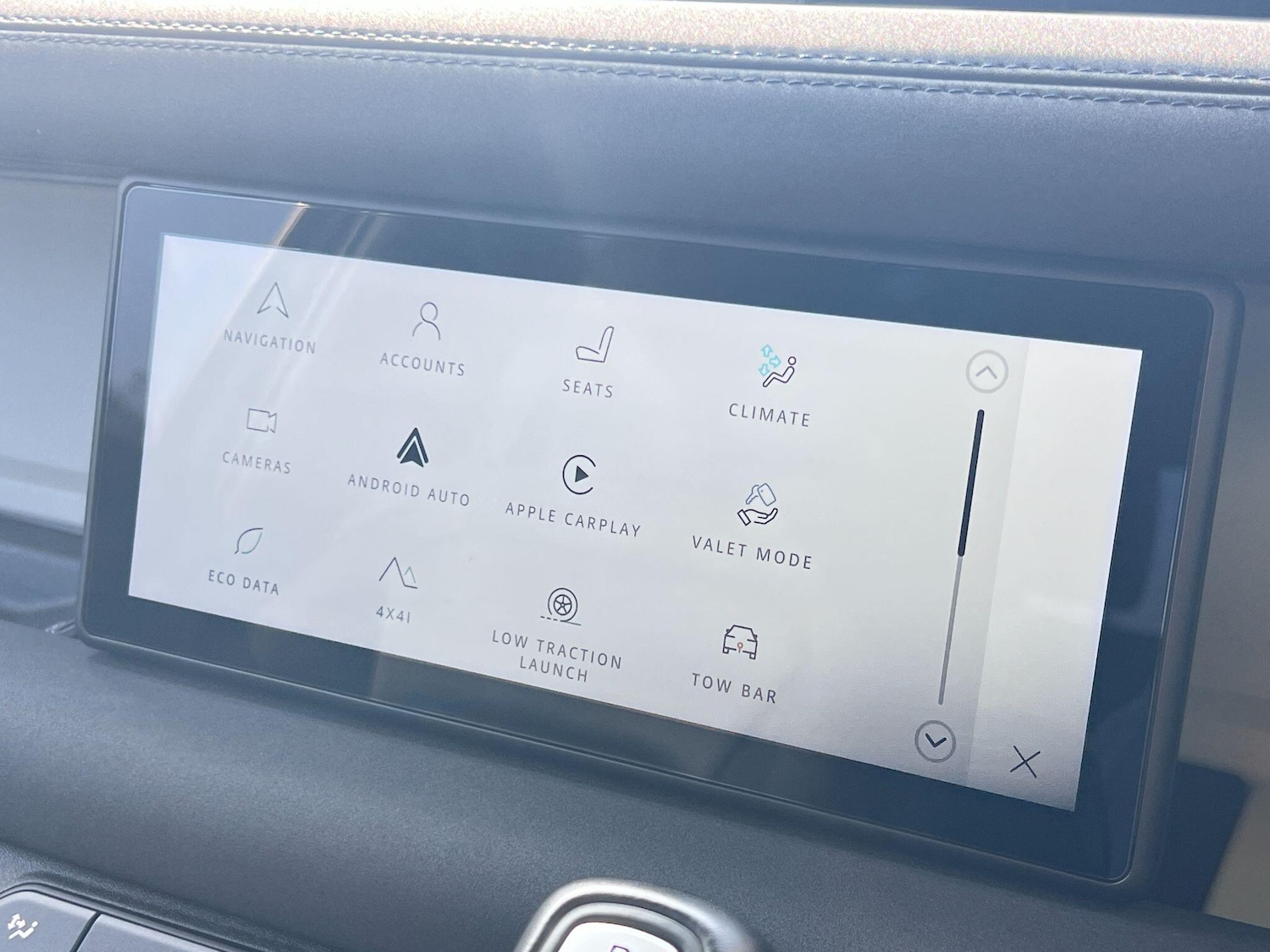 Used Land Rover Defender 90 for sale - 77215777: Photo 27