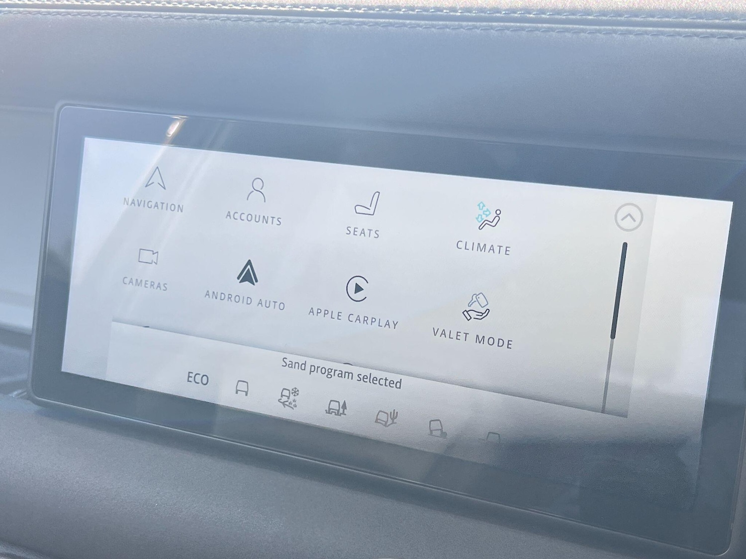 Used Land Rover Defender 90 for sale - 77215777: Photo 30