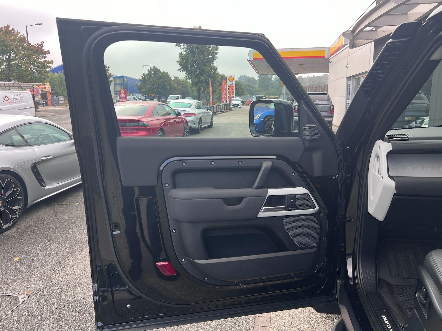 Used Land Rover Defender 90 for sale - 77215777: Photo 36