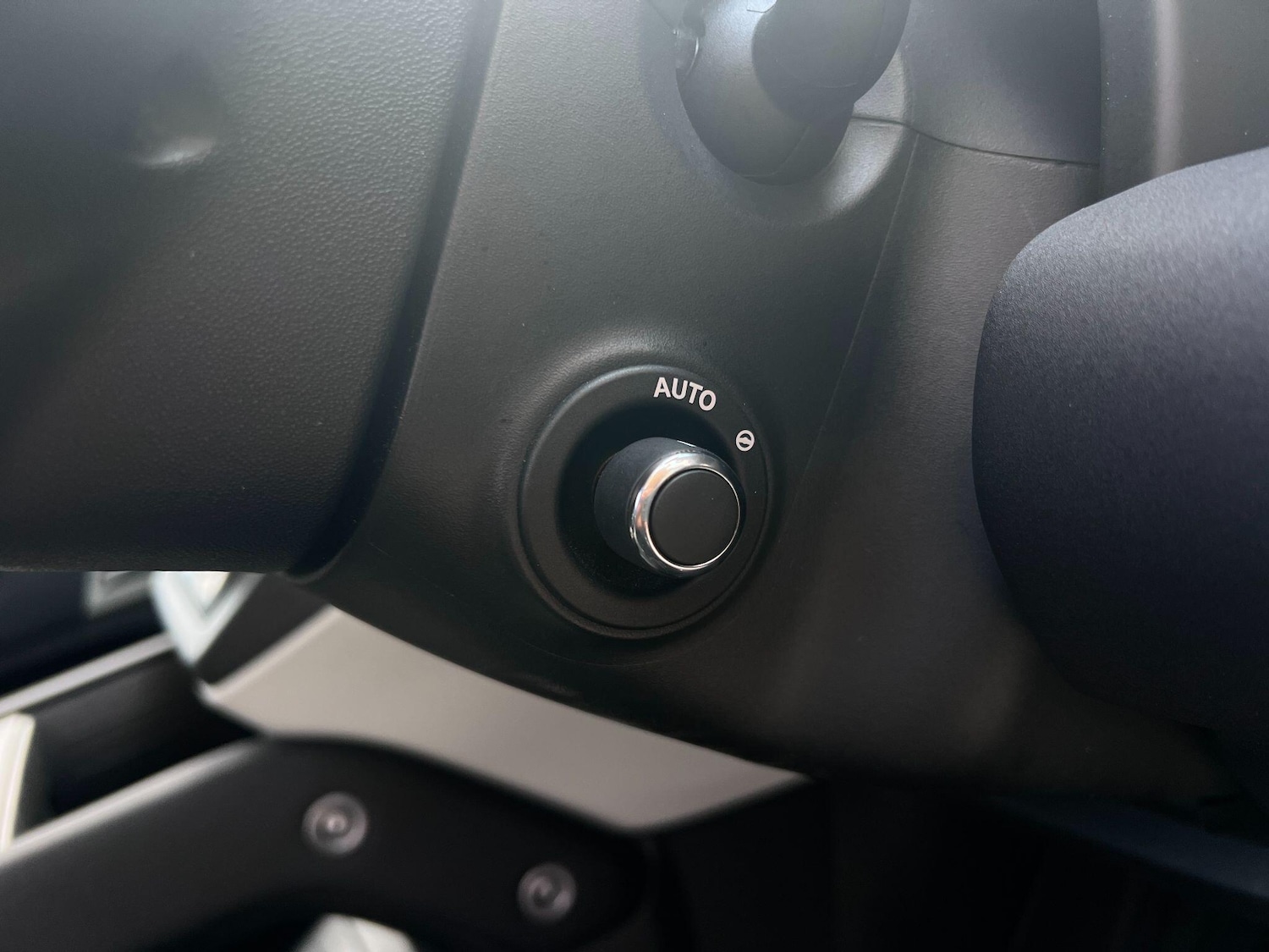 Used Land Rover Defender 90 for sale - 77215777: Photo 49