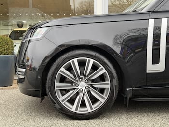Used Land Rover Range Rover 2023 for sale - 79741602: Photo
