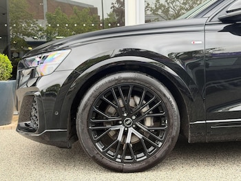 Used Audi Q8 2025 for sale - 78622908: Photo