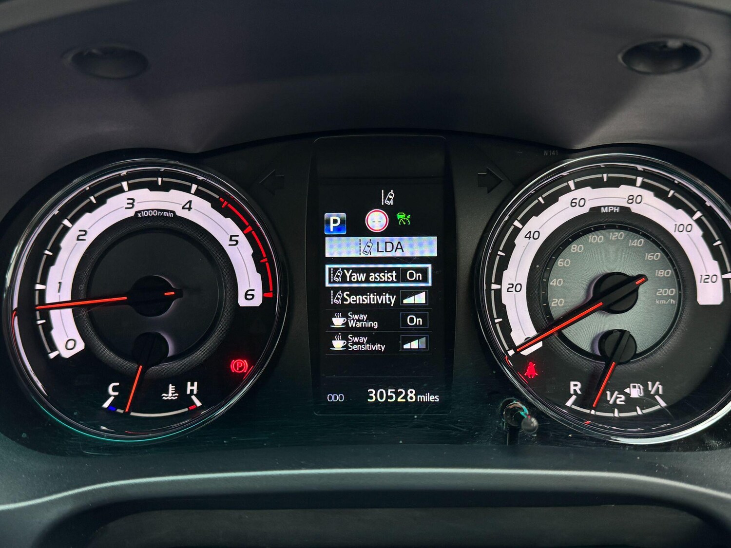 Used Toyota Hilux 2020 for sale - 76138448: Photo 30
