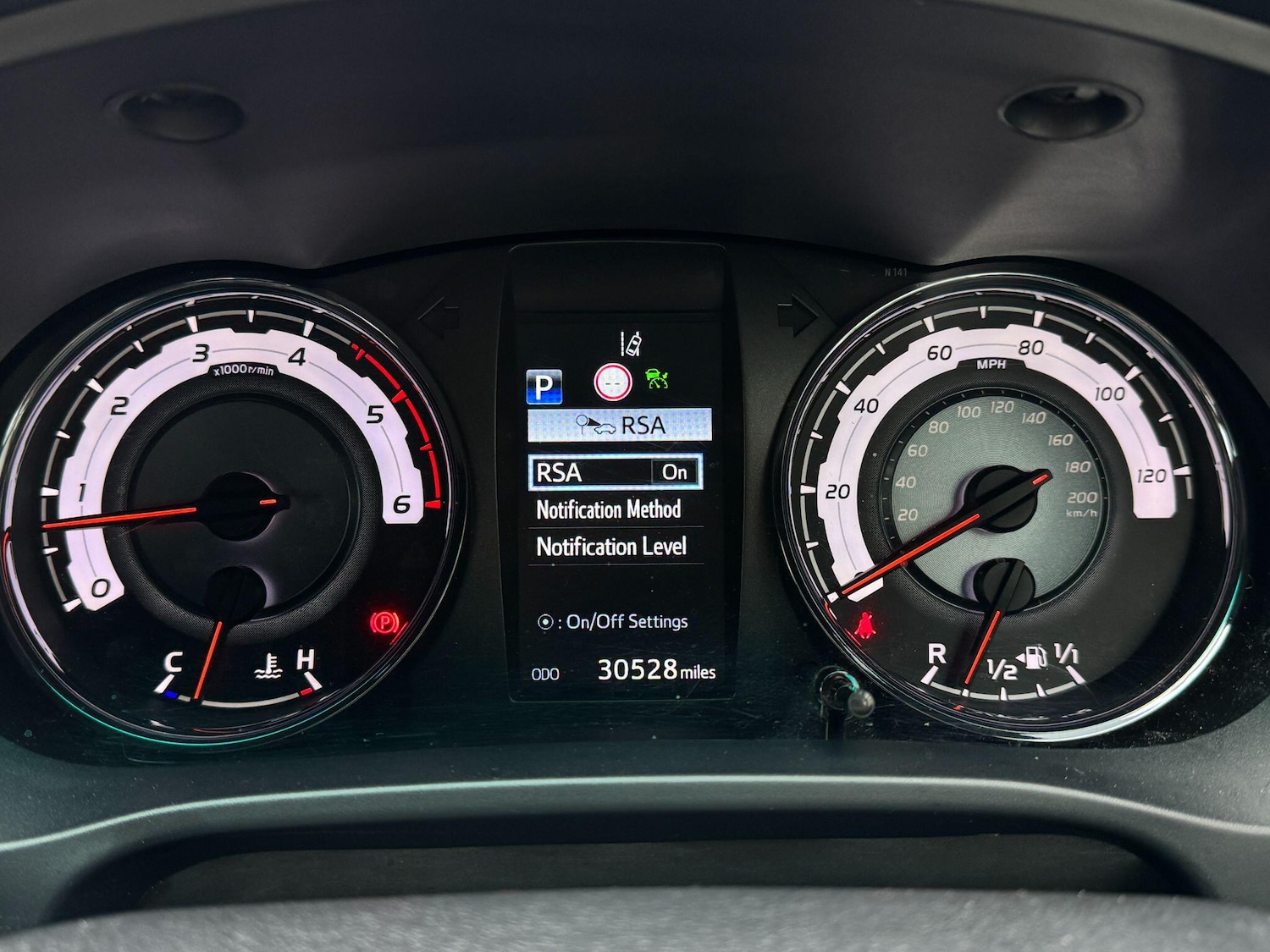 Used Toyota Hilux 2020 for sale - 76138448: Photo 31