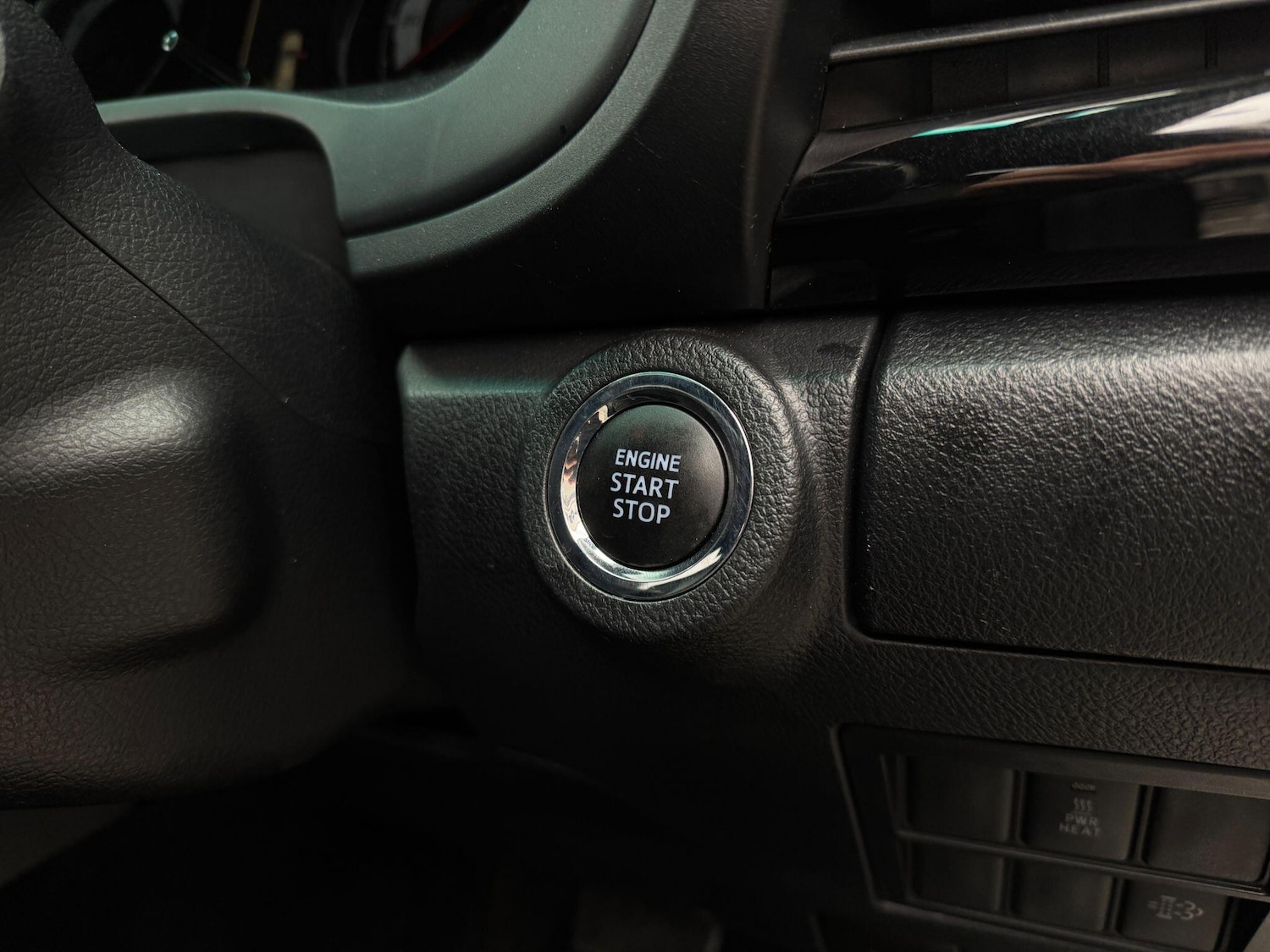 Used Toyota Hilux 2020 for sale - 76138448: Photo 38