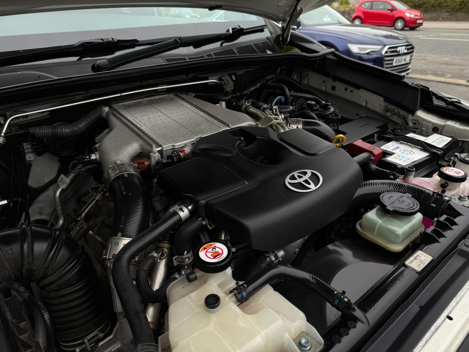 Used Toyota Hilux 2020 for sale - 76138448: Photo 40