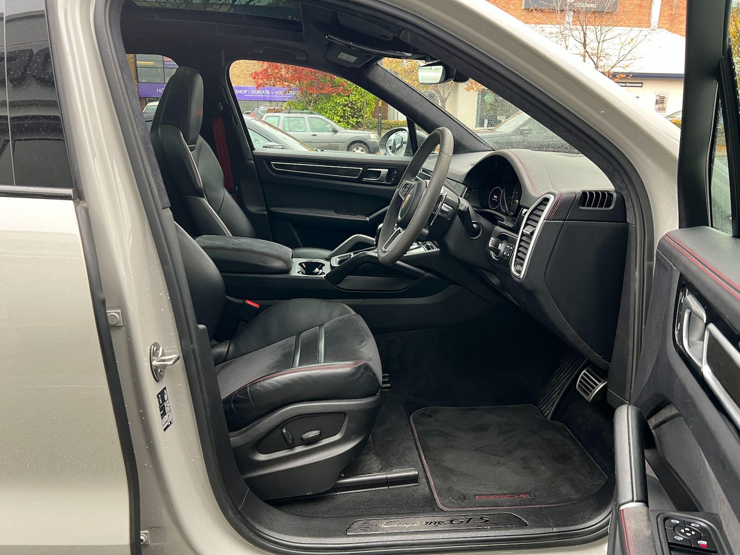 Used Porsche Cayenne 2022 for sale - 76326904: Photo 16