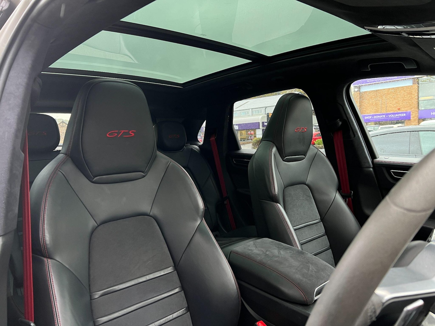 Used Porsche Cayenne 2022 for sale - 76326904: Photo 17