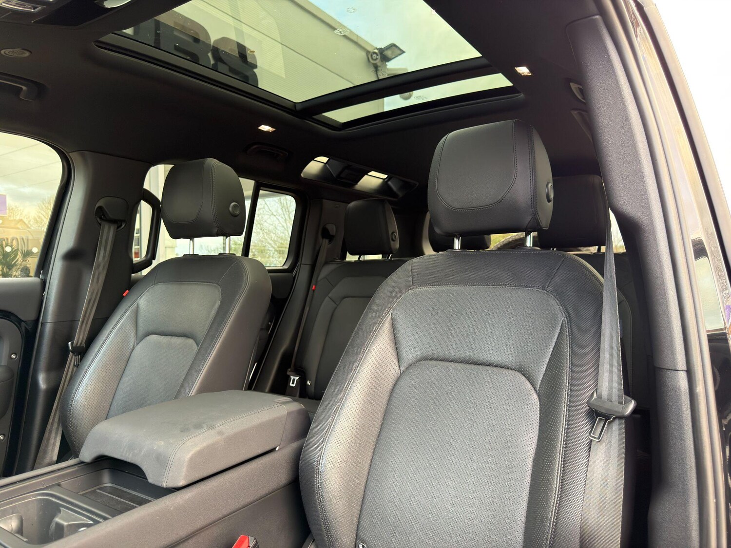 Used Land Rover Defender 110 for sale - 77671247: Photo 17