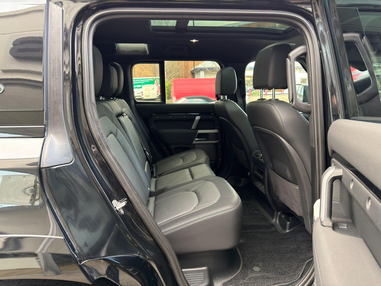 Used Land Rover Defender 110 for sale - 77671247: Photo 19