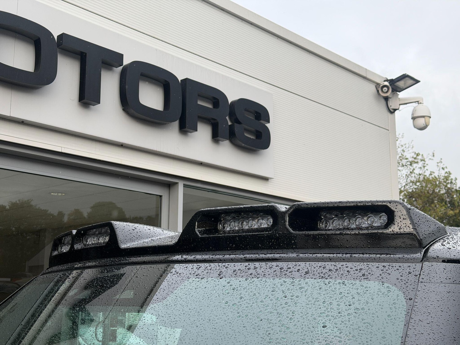 Used Land Rover Defender 90 2025 for sale - 76158375: Photo 10