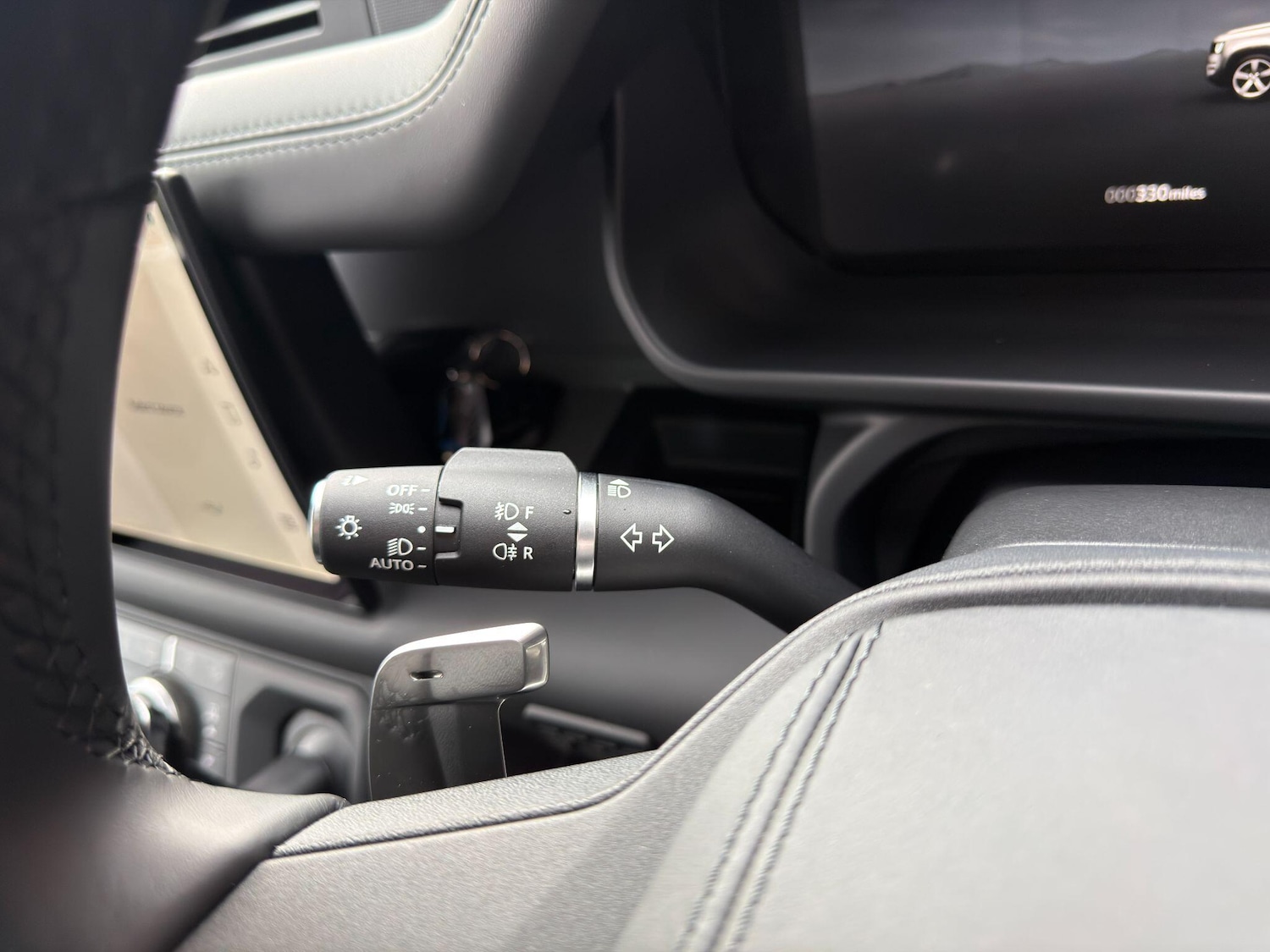 Used Land Rover Defender 90 2025 for sale - 76158375: Photo 29