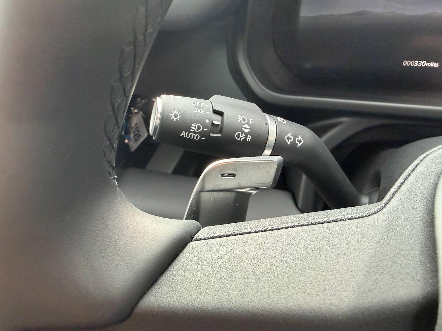 Used Land Rover Defender 90 2025 for sale - 76158375: Photo 31