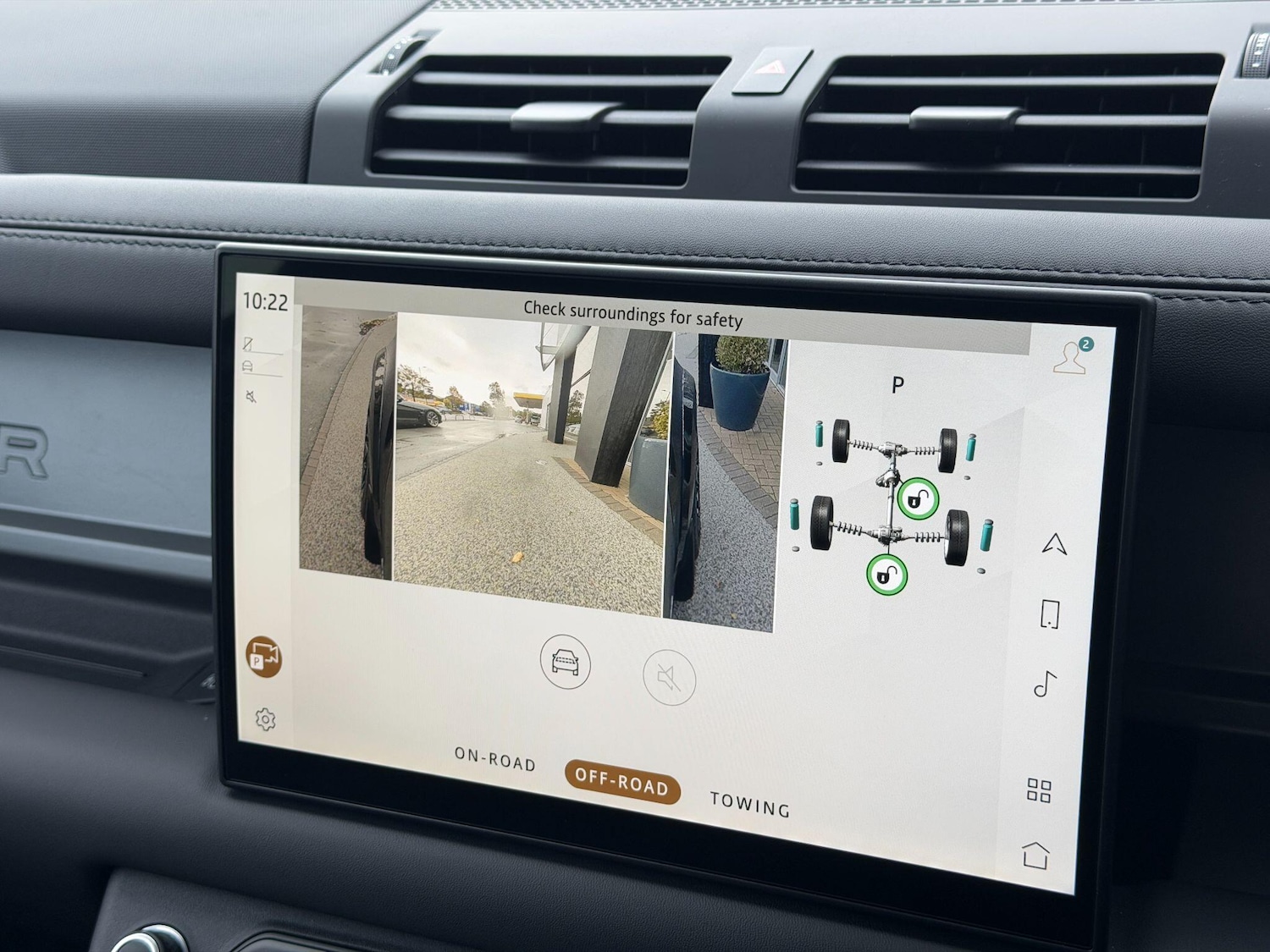 Used Land Rover Defender 90 2025 for sale - 76158375: Photo 56