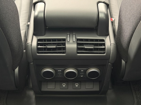 Used Land Rover Defender 90 2025 for sale - 76158375: Photo 65