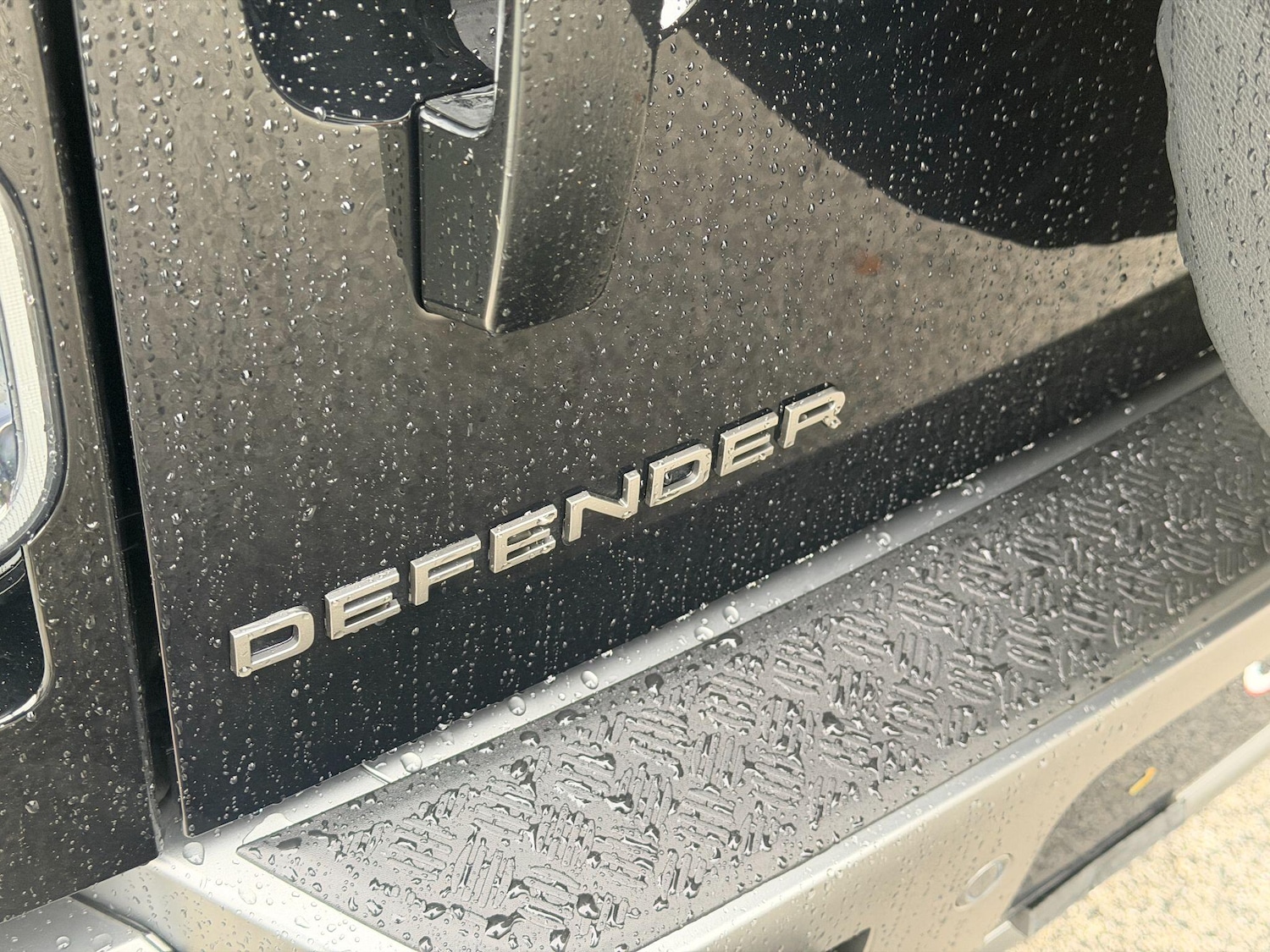 Used Land Rover Defender 90 2025 for sale - 76158375: Photo 74