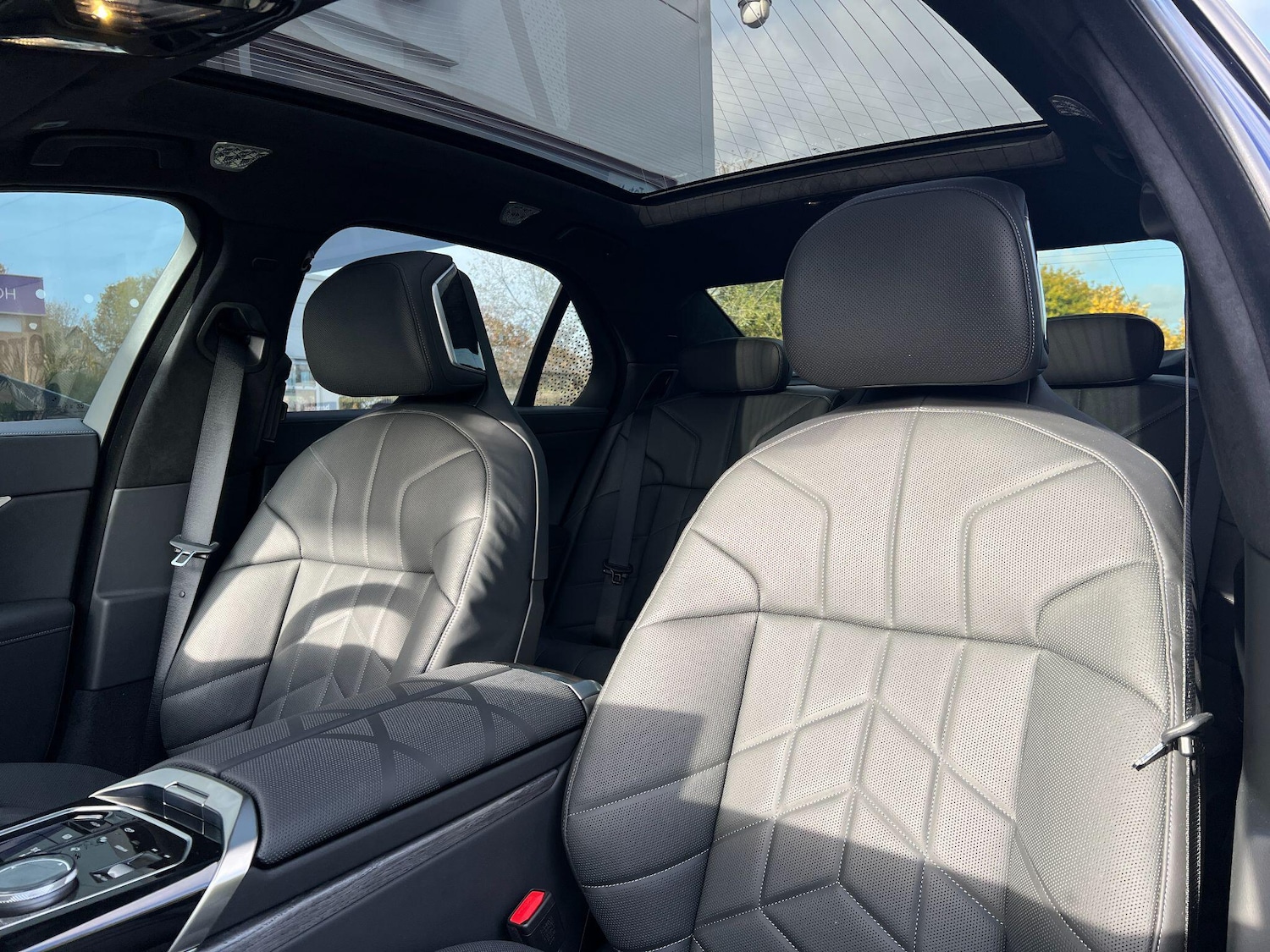 Used BMW 7 Series 2025 for sale - 76408551: Photo 16