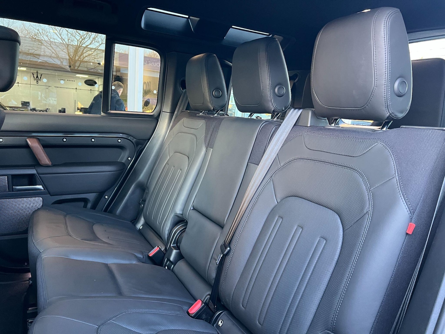 Used Land Rover Defender 110 2023 for sale - 77091821: Photo 18