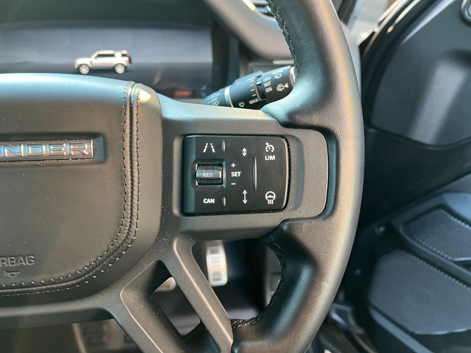 Used Land Rover Defender 110 2023 for sale - 77091821: Photo 29