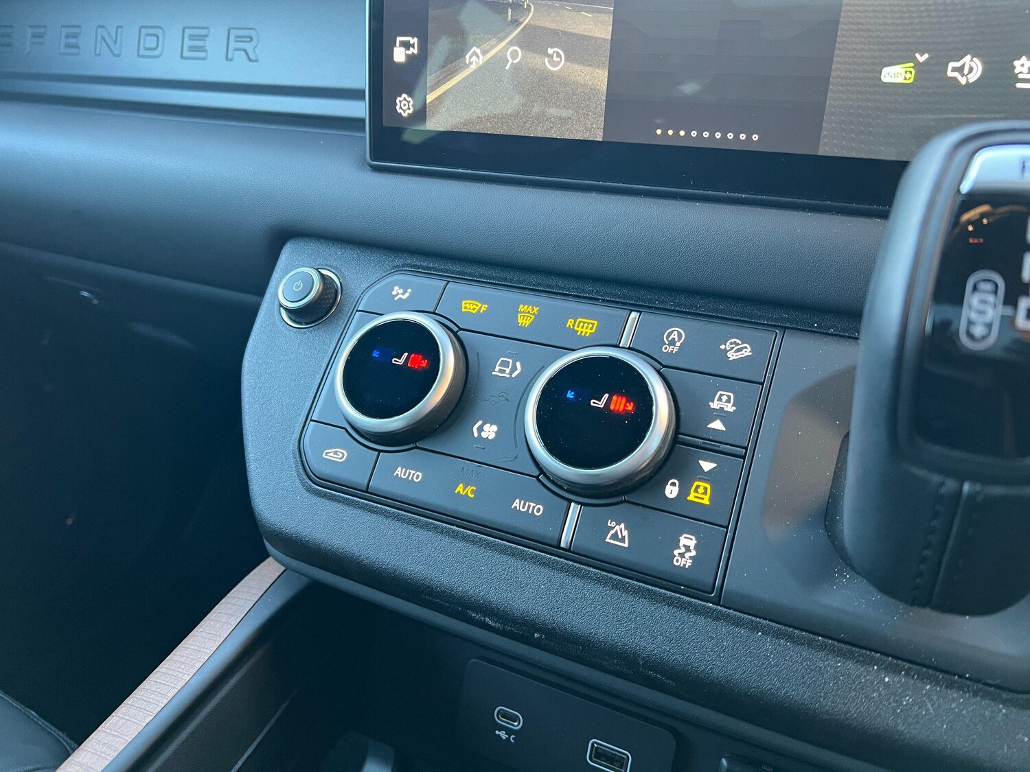 Used Land Rover Defender 110 2023 for sale - 77091821: Photo 34