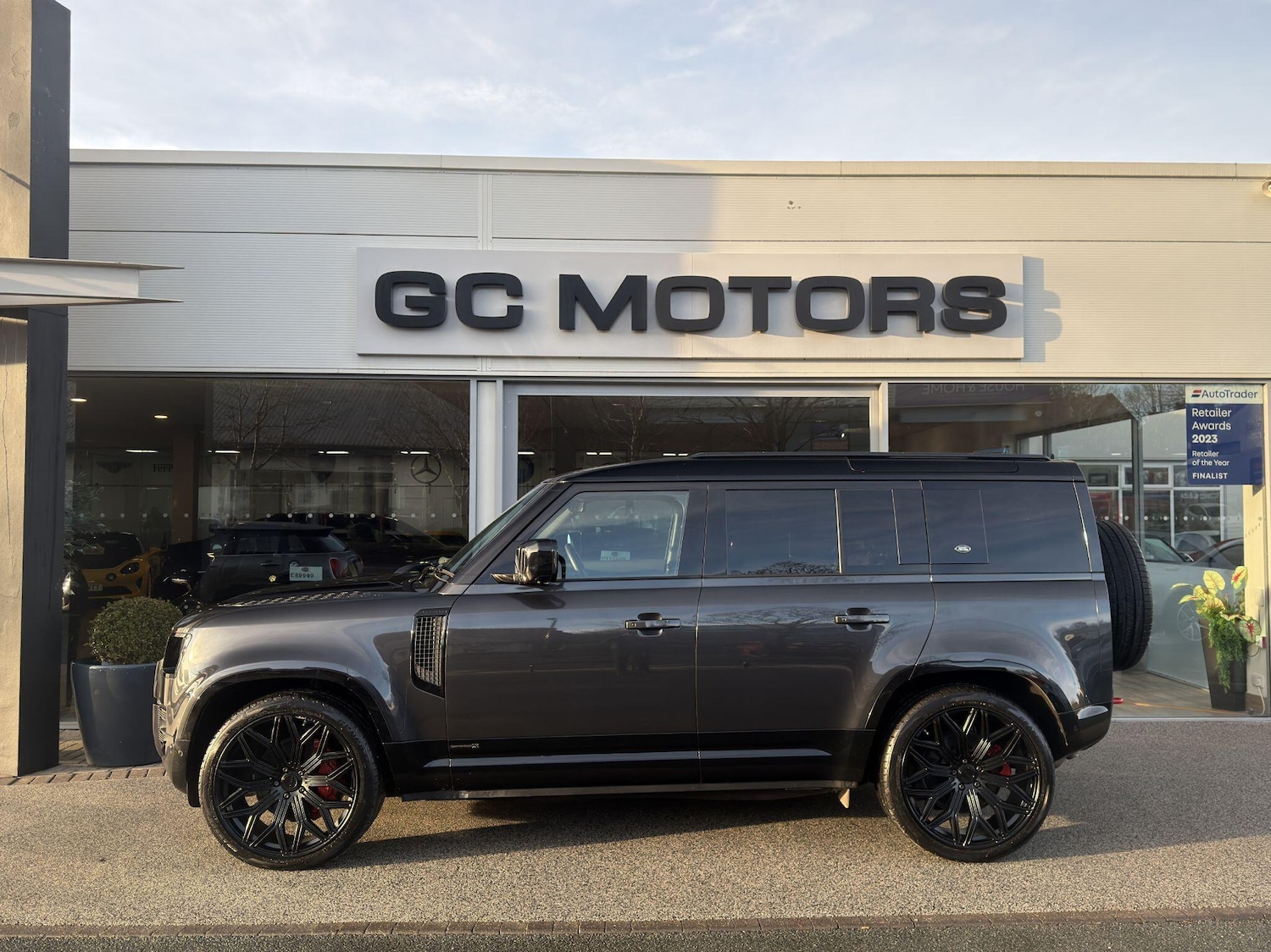 Used Land Rover Defender 110 2023 for sale - 77091821: Photo 5