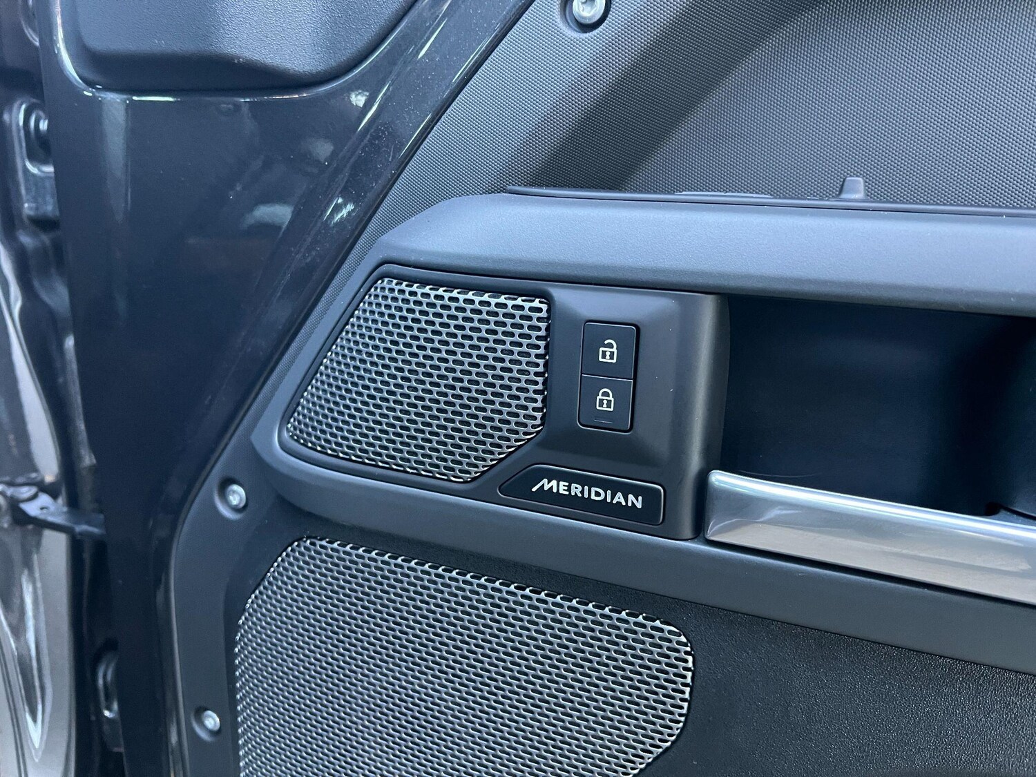 Used Land Rover Defender 110 2023 for sale - 77091821: Photo 52