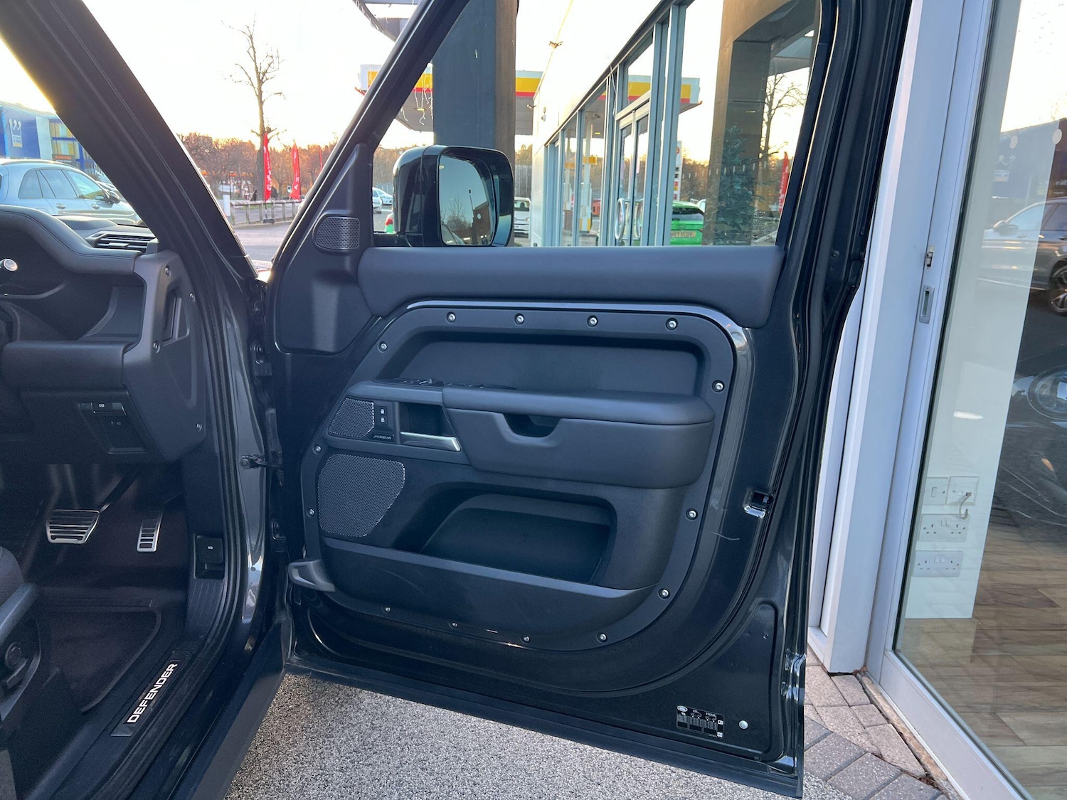 Used Land Rover Defender 110 2023 for sale - 77091821: Photo 55