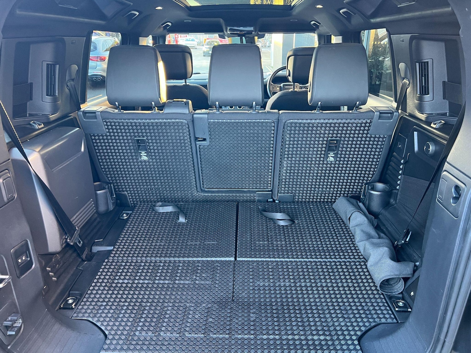 Used Land Rover Defender 110 2023 for sale - 77091821: Photo 59