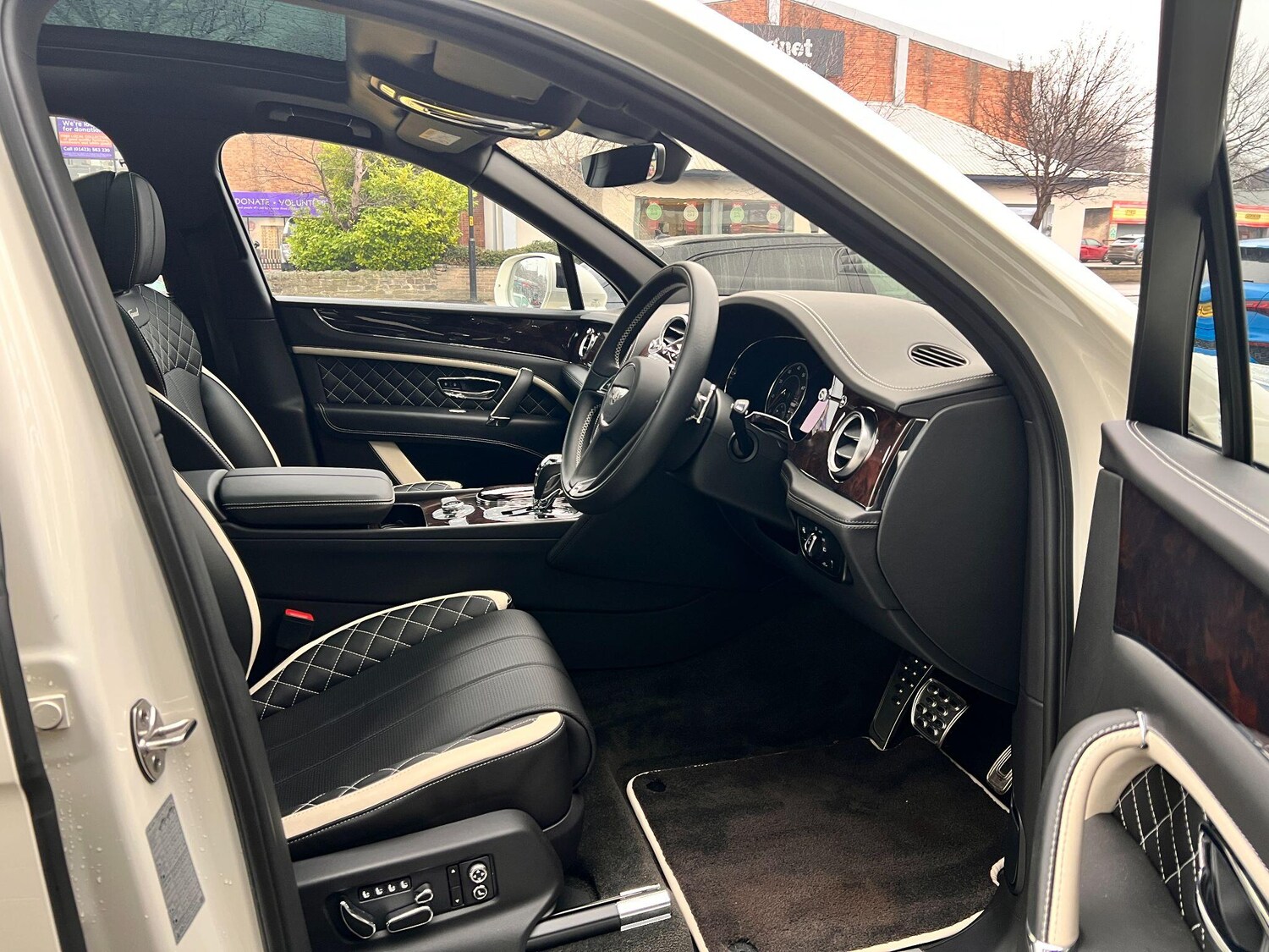 Used Bentley Bentayga for sale - 77646220: Photo 14