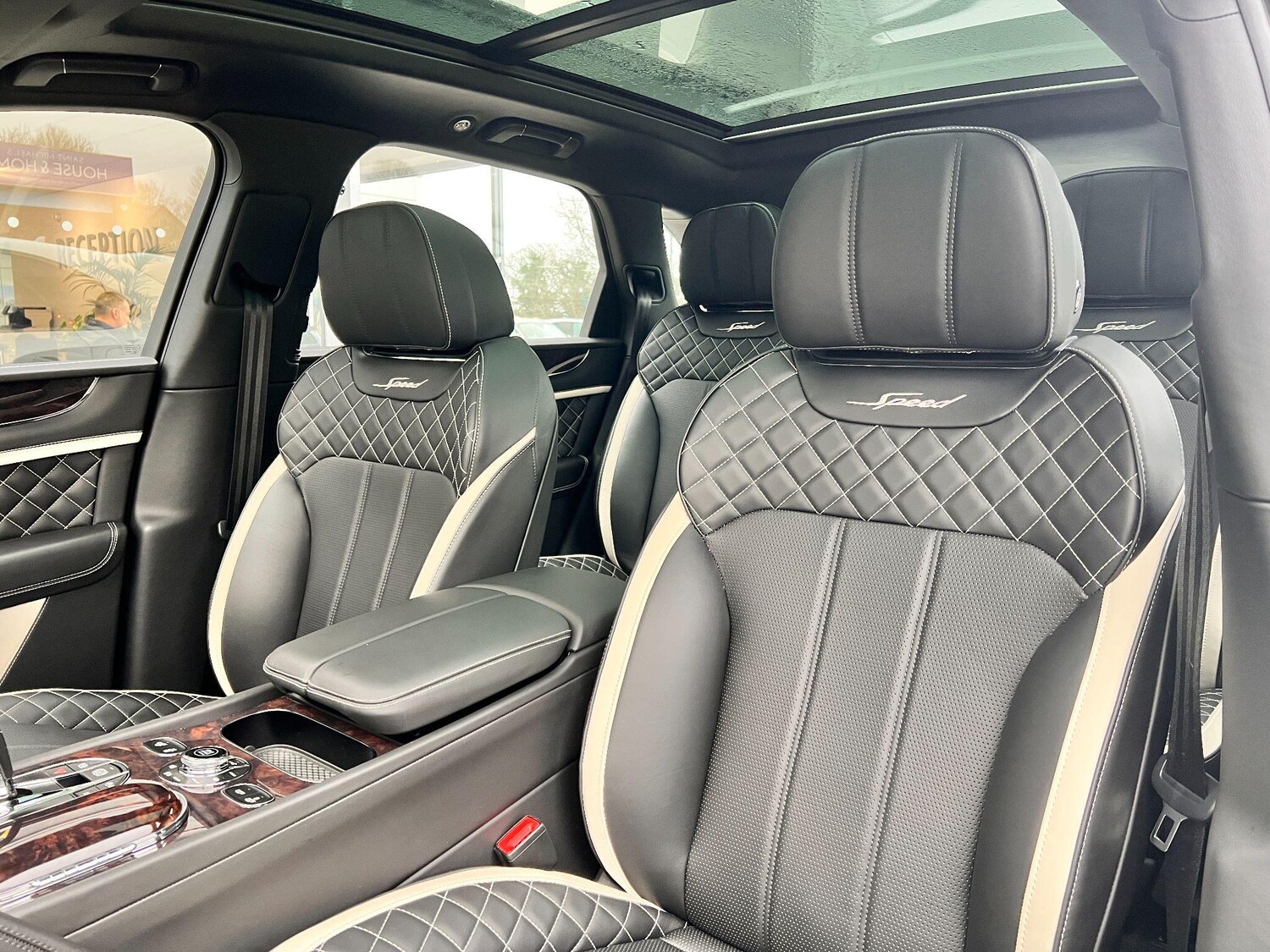 Used Bentley Bentayga for sale - 77646220: Photo 16