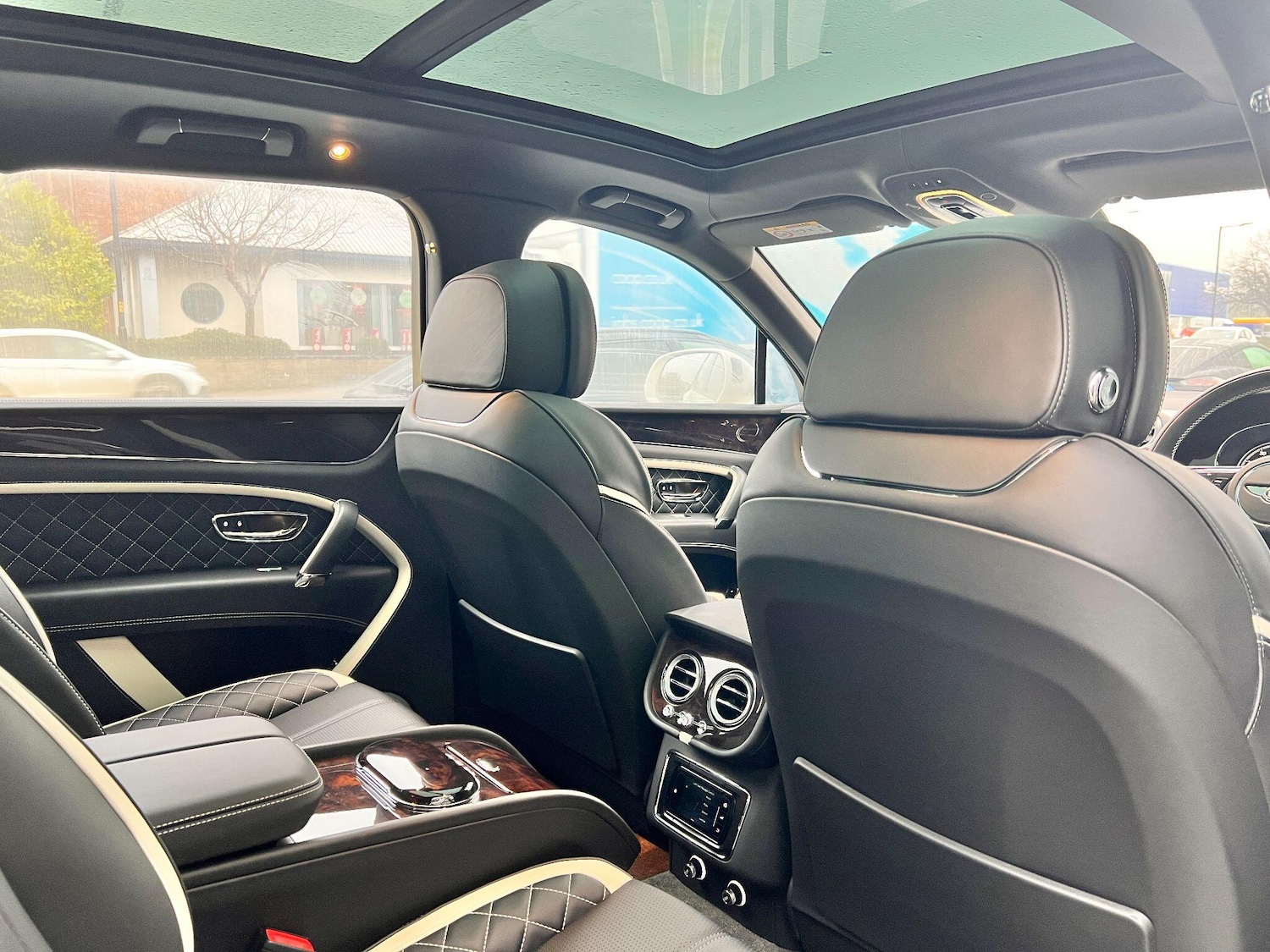 Used Bentley Bentayga for sale - 77646220: Photo 18