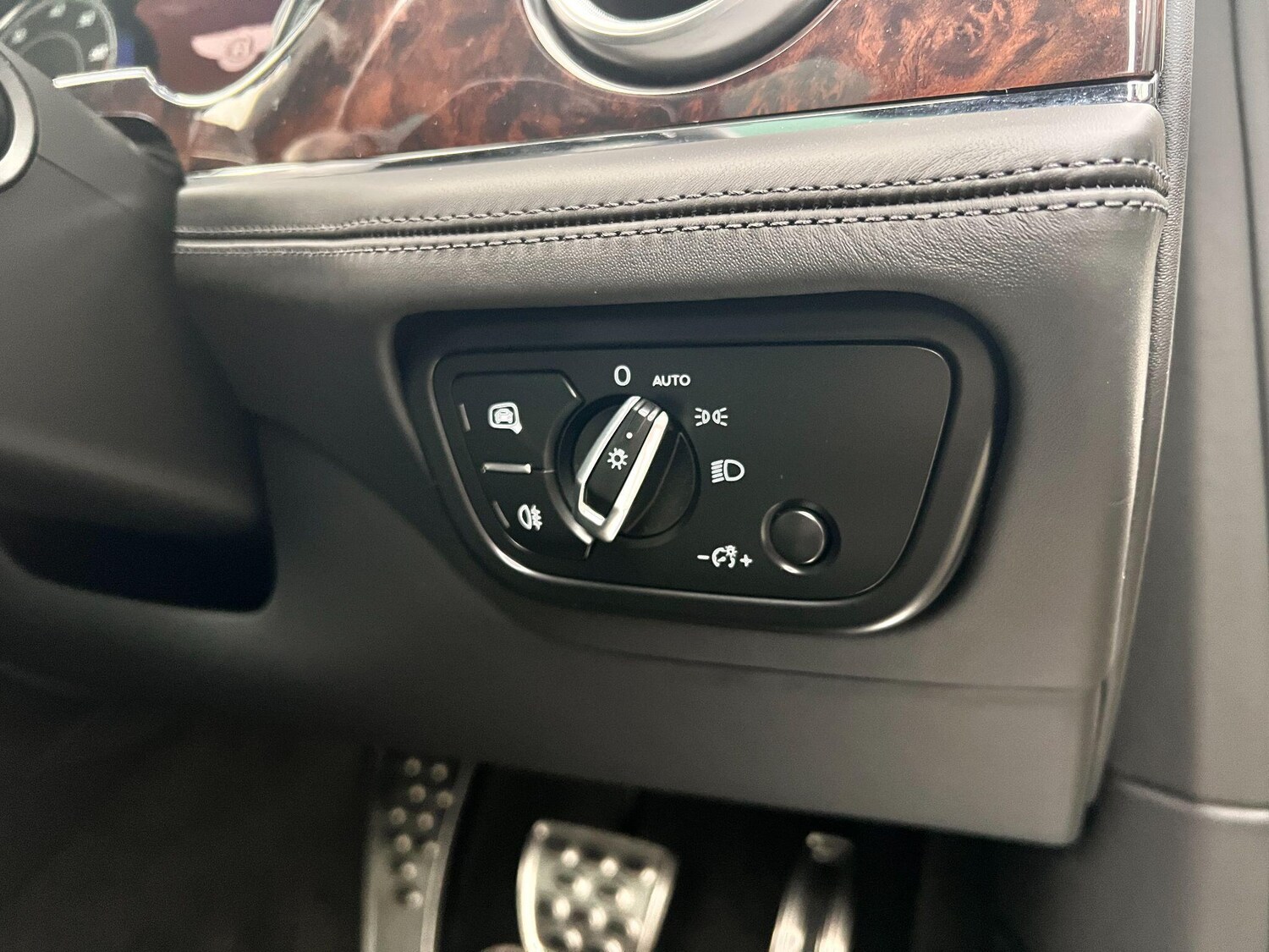 Used Bentley Bentayga for sale - 77646220: Photo 28